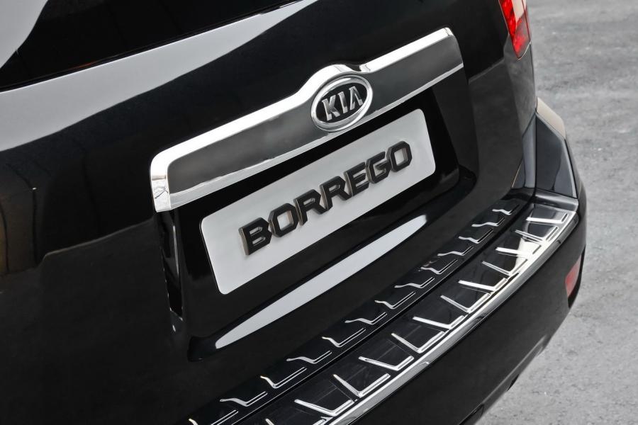  Kia Borrego Limited Concept 2008 года  (фото 8 из 27)